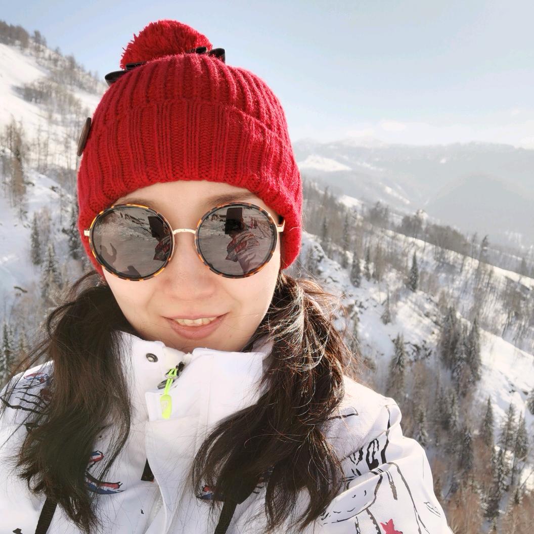 新疆女领队-严小严