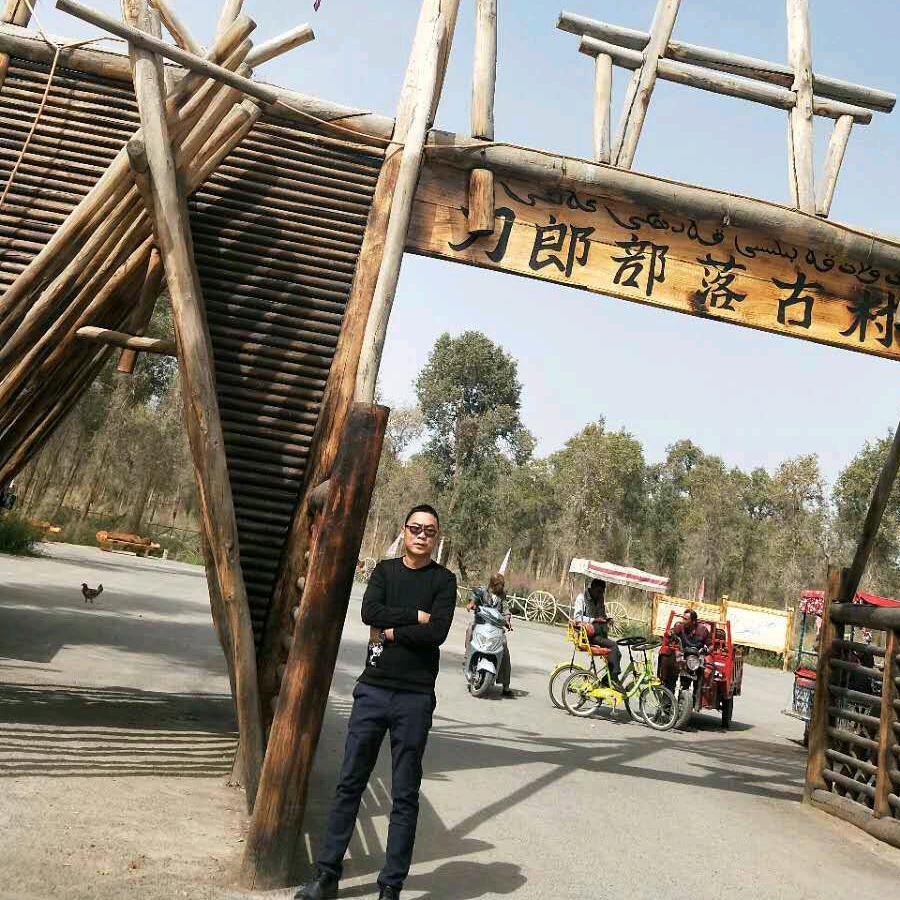 新疆环氧地坪辉哥