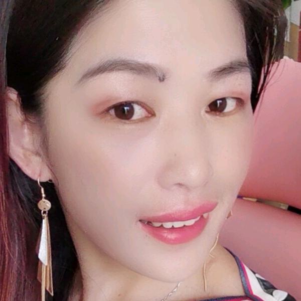 唱歌设备霞姐@屁颠虫