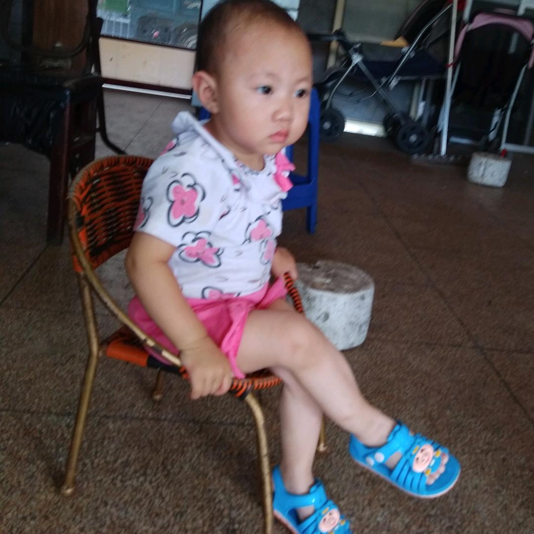 专业制作各种门窗，进户门，不锈钢大门