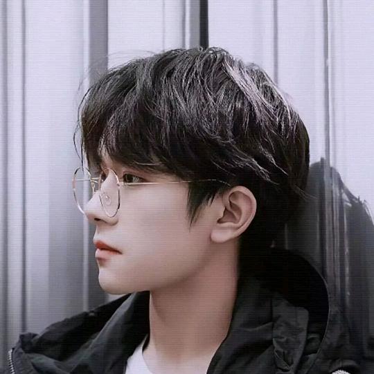 我是个农村大妈，来抖音走路闯荡