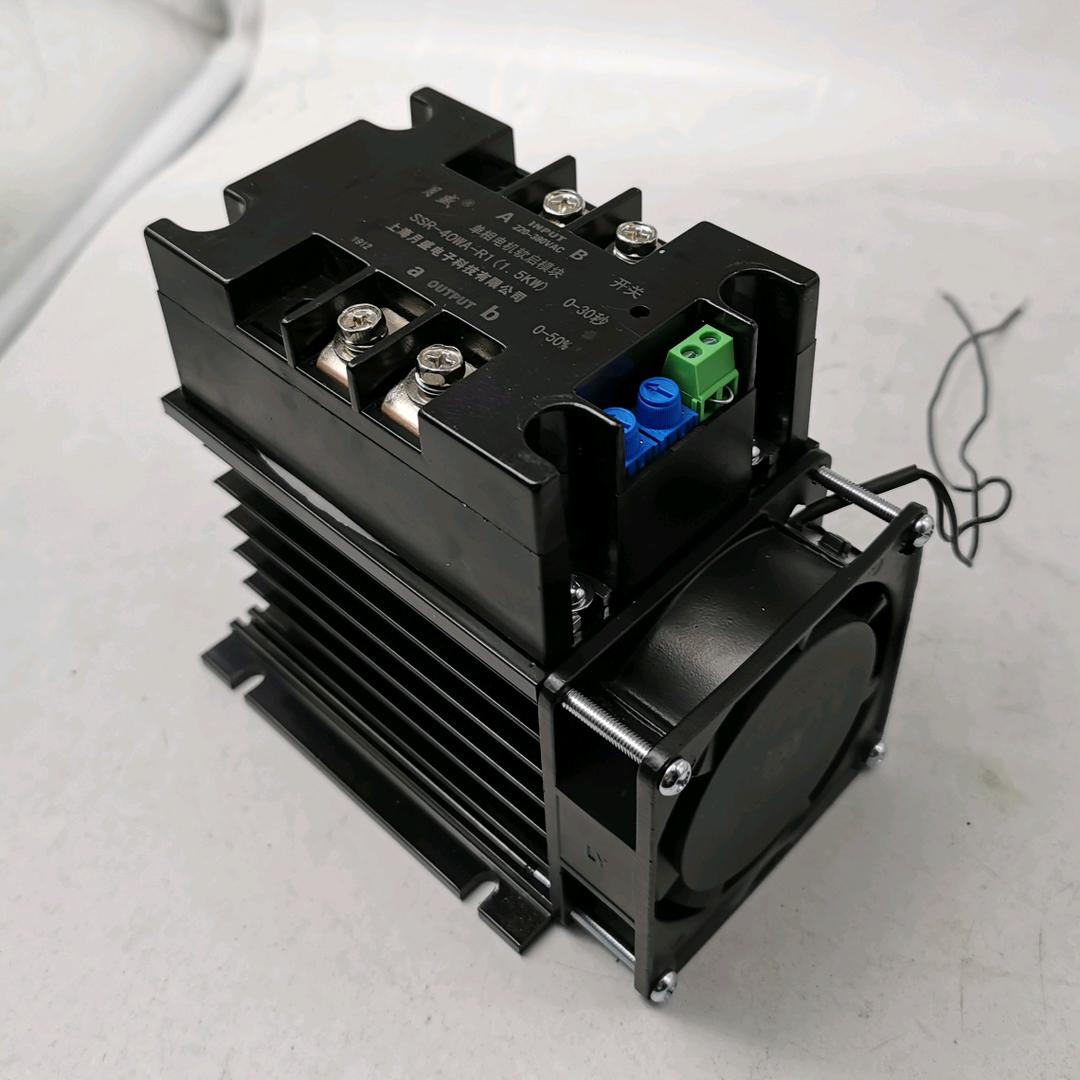 上海月盛电子科技有限公司