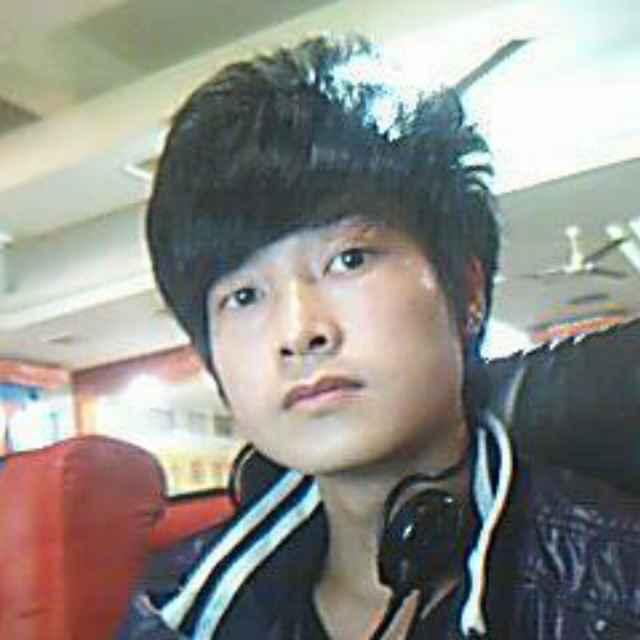 ᵔᴥᵔ 成天(ง •̀_