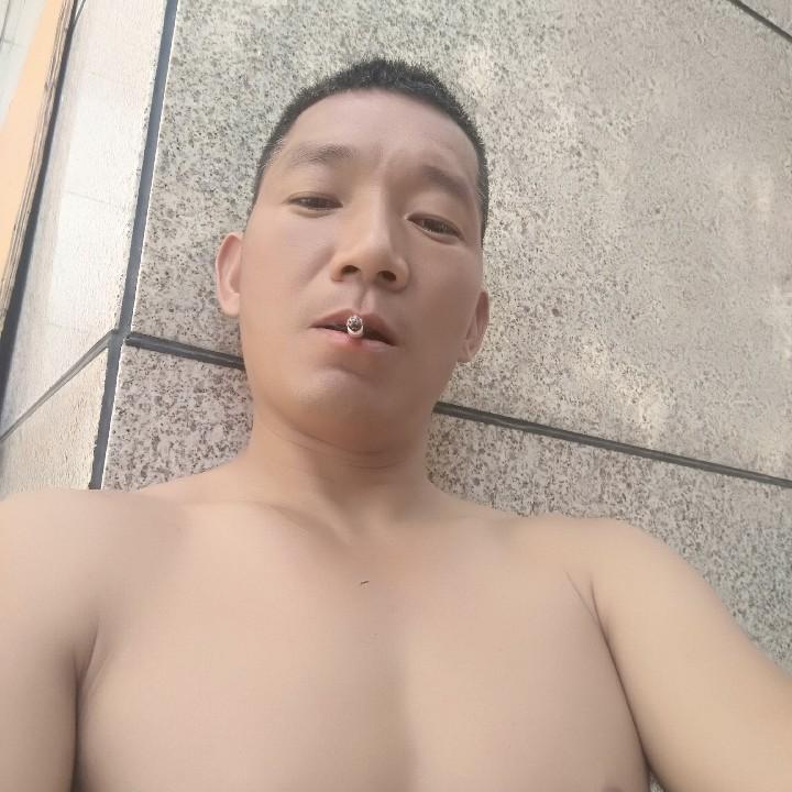 周坤