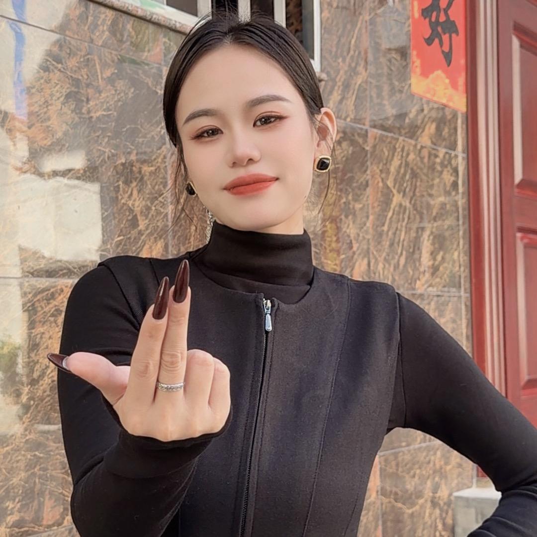 💛天线宝宝-妍妍家店长