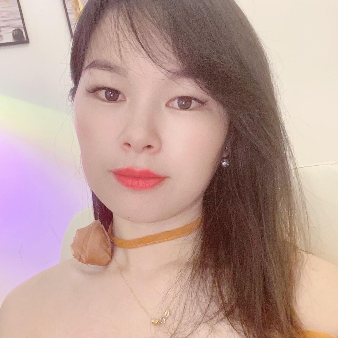 芳华🌸