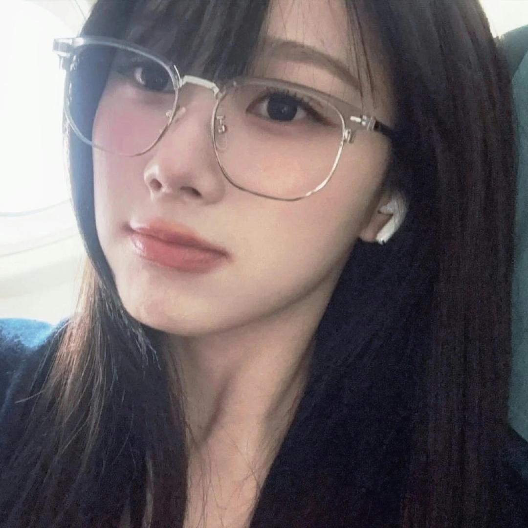 紗原愛.