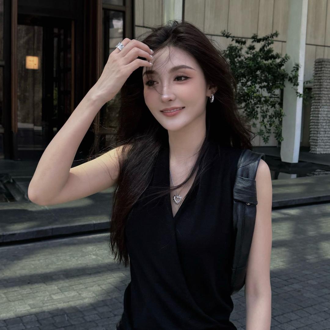 李予诺−时尚穿搭