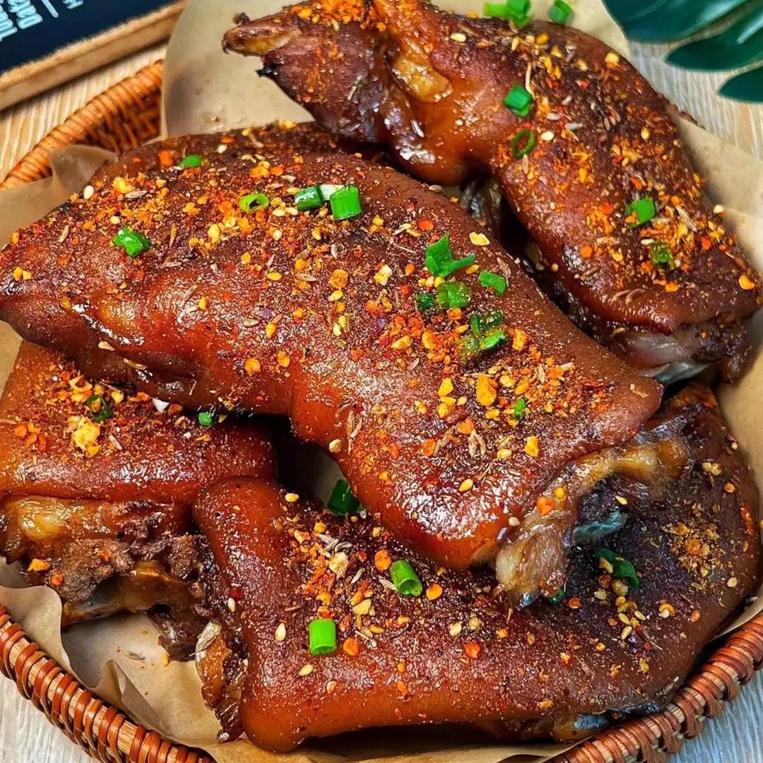泸西美食城烤猪蹄