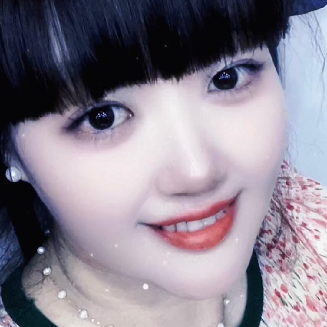 遵化西大寺卖妈妈装的小英