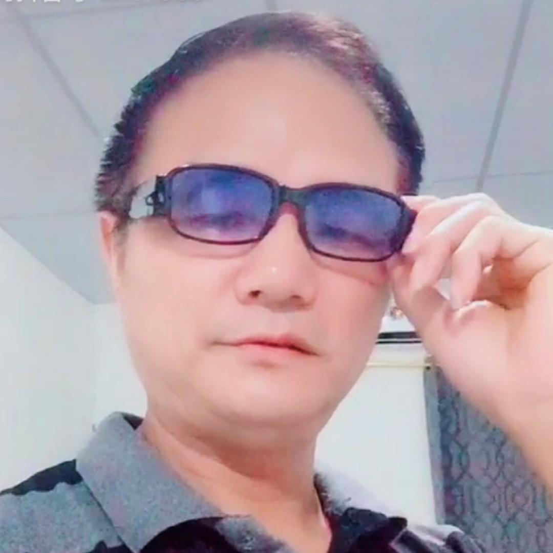 洪升在南美