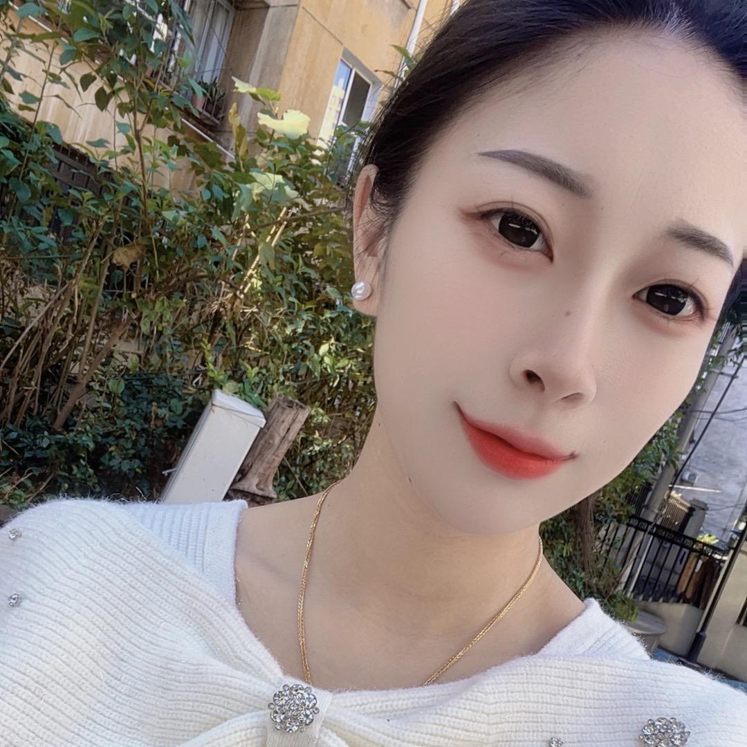 @爱跳的虎牙妹🥰
