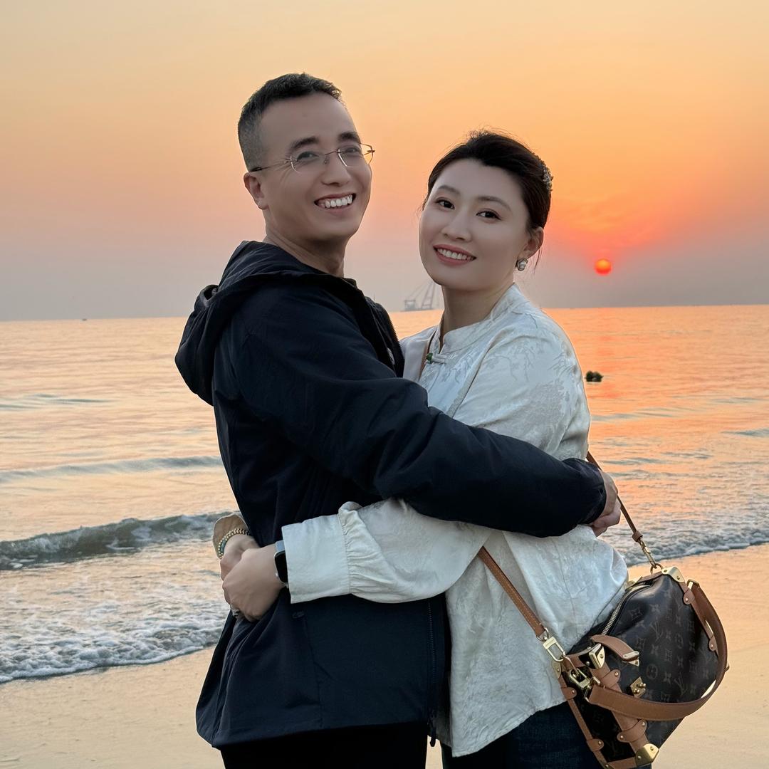 哈迷&班爸爸二婚夫妇（孕中期）
