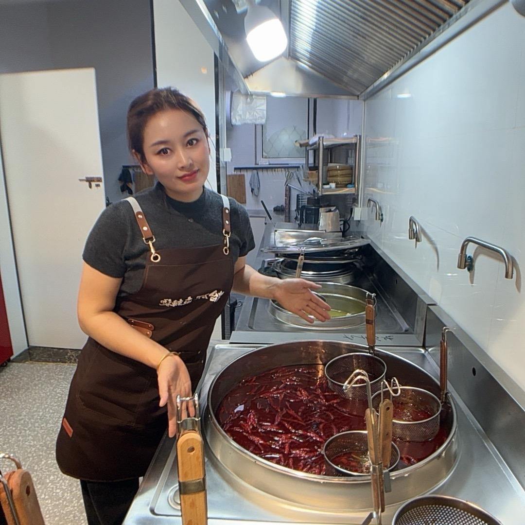 拾万万麻辣烫(万达金街店)