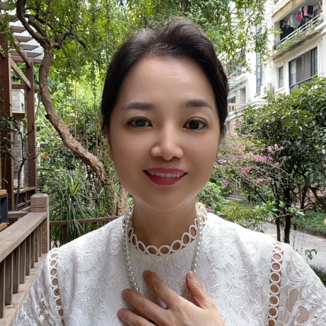 白合努力前行~谷城县诳账百货店