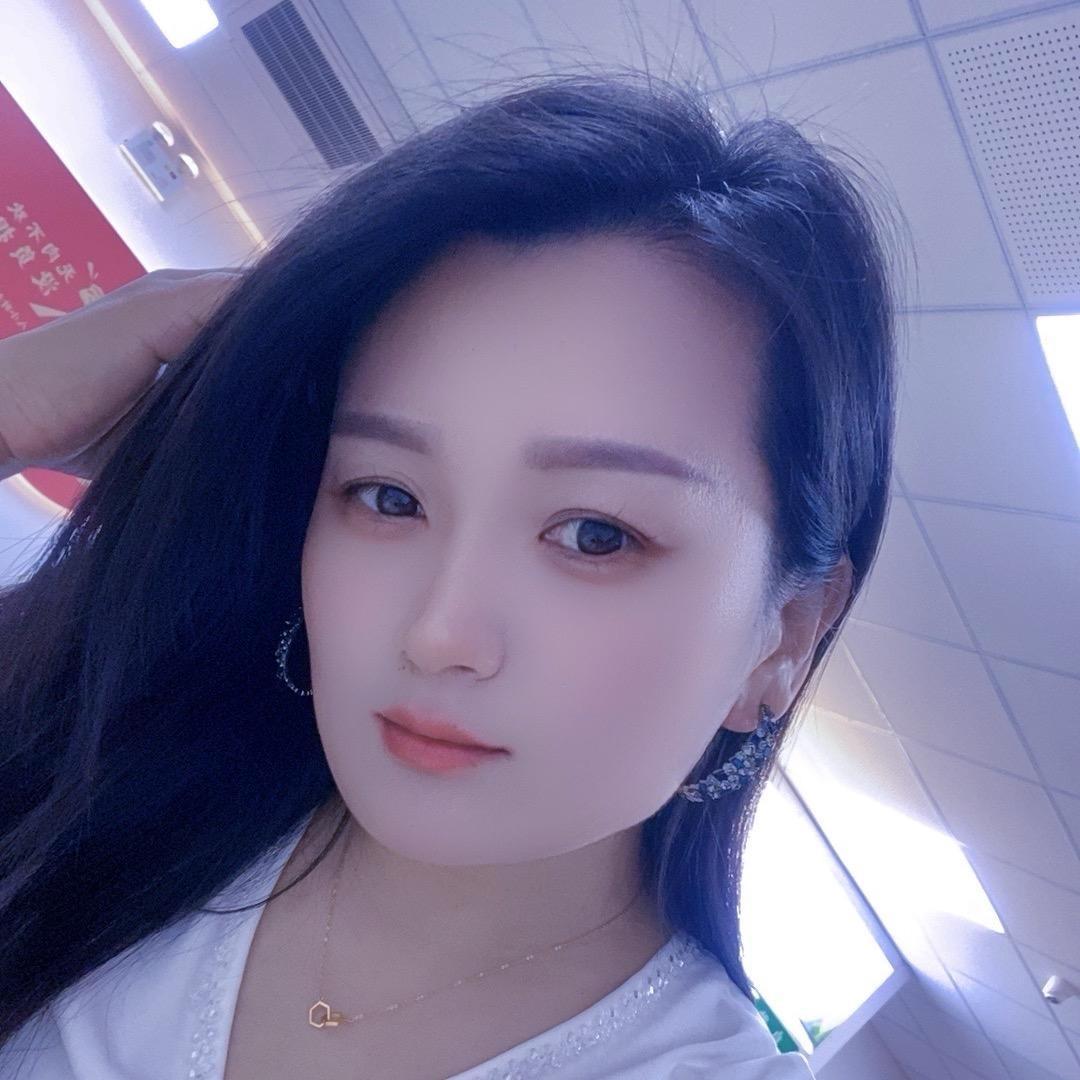 小薇👑戴好
