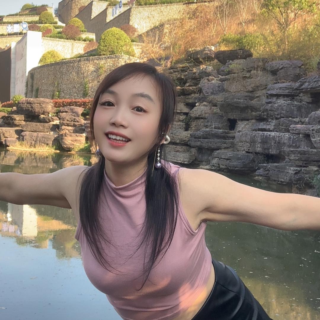 烟嗓红妹🎤