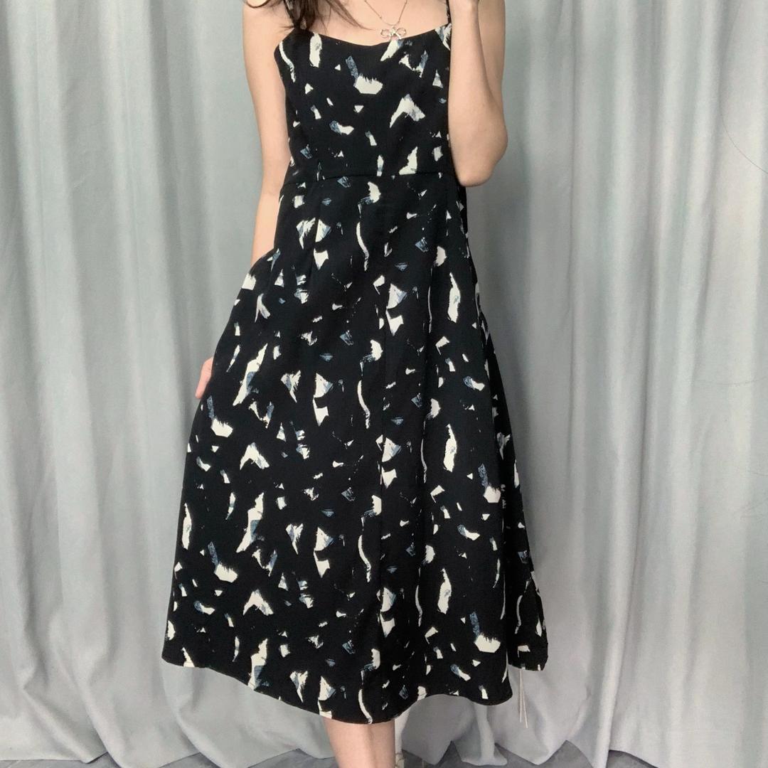 红瑶欧韩外贸服饰