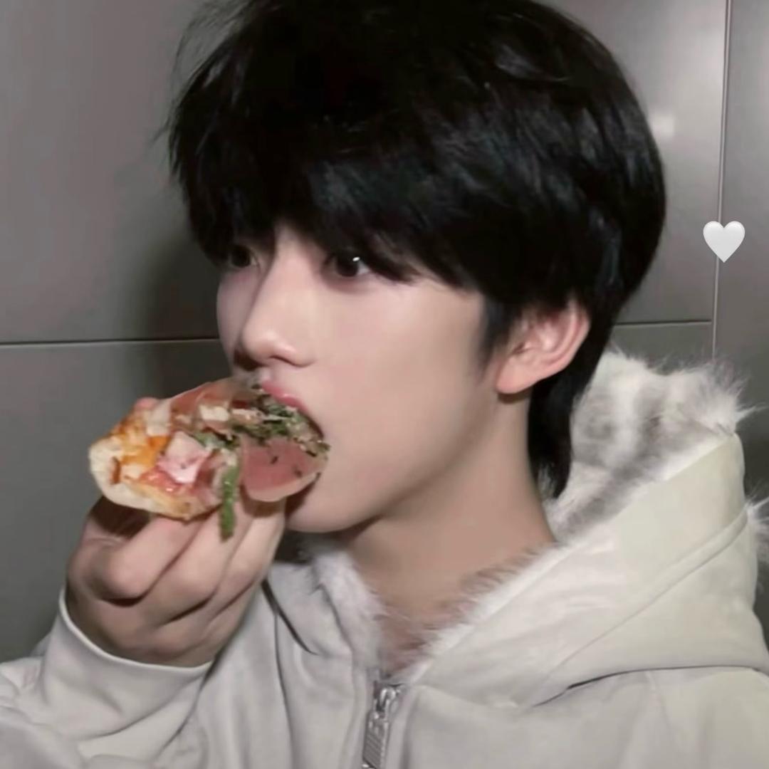 而我却爱着一只猪