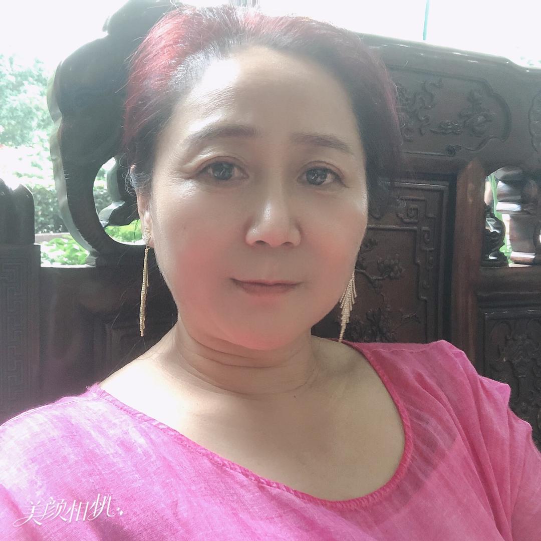 英子