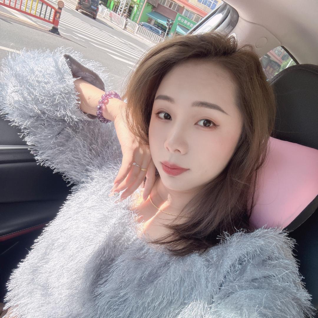 艳儿(雅梦护肤专业解决问题性皮肤)