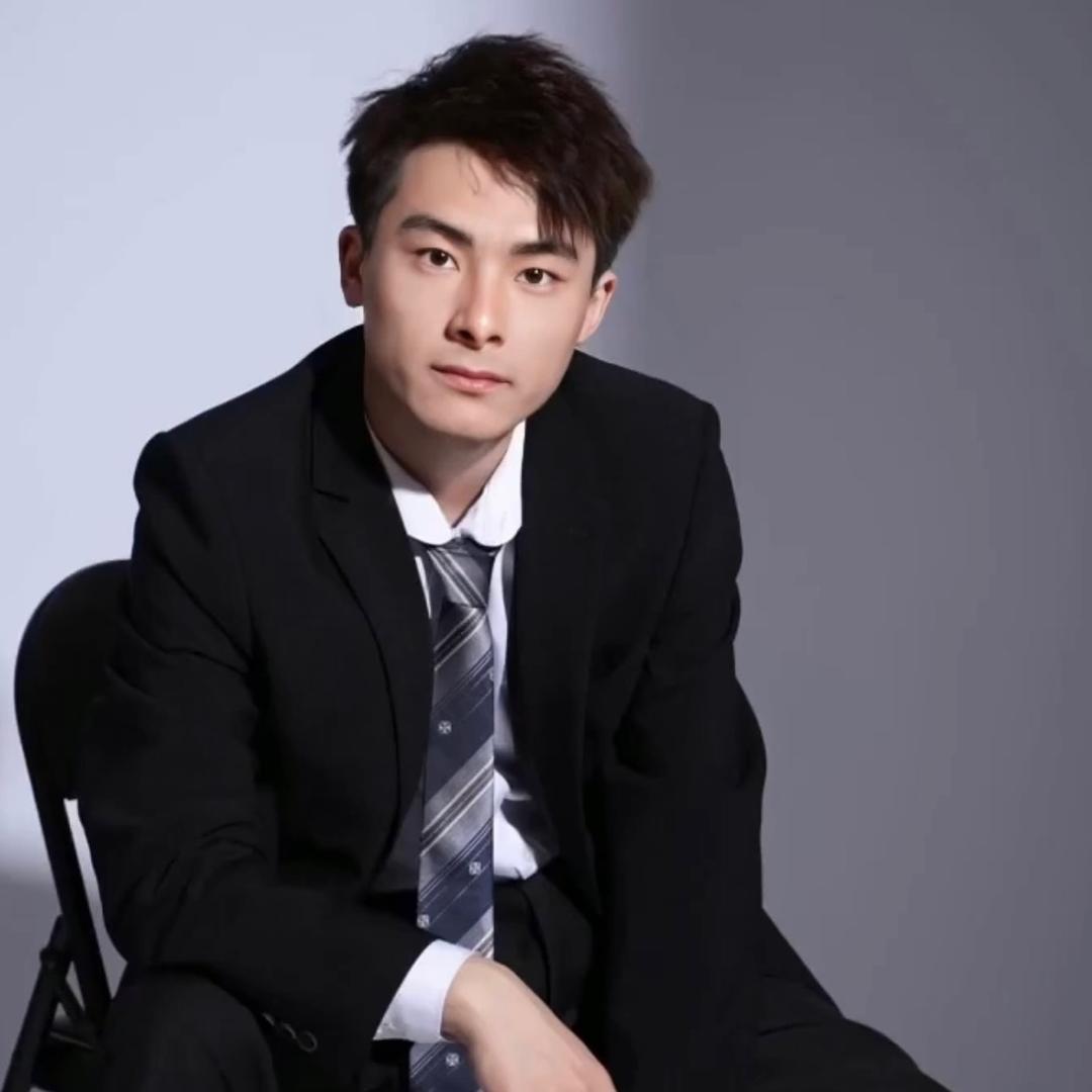 苏文🤓
