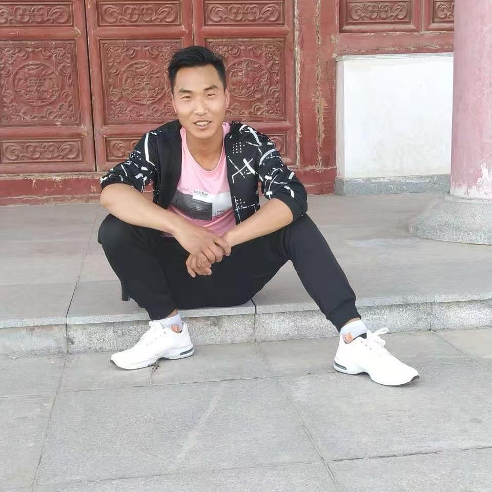 老张汽车脚垫加工厂