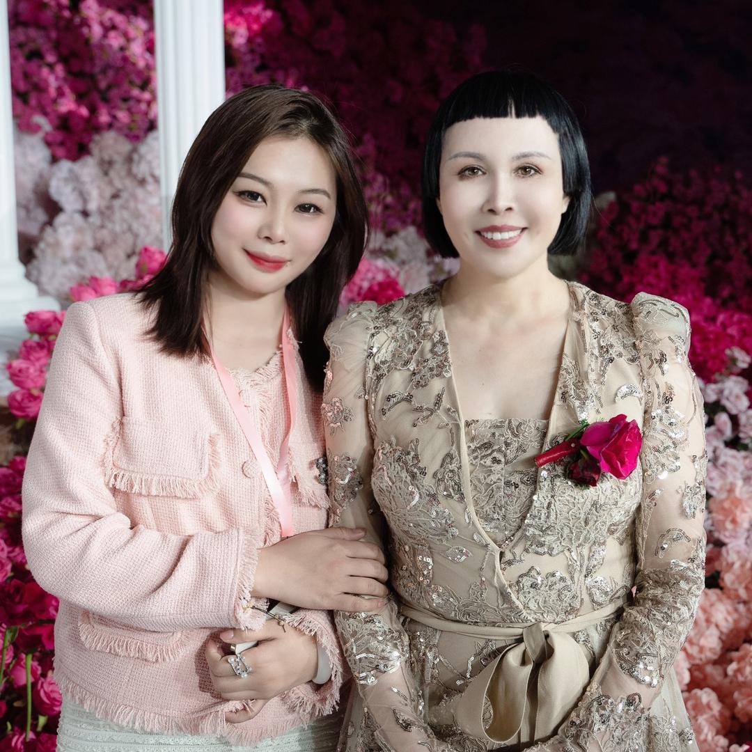 黛莱皙达人九妹