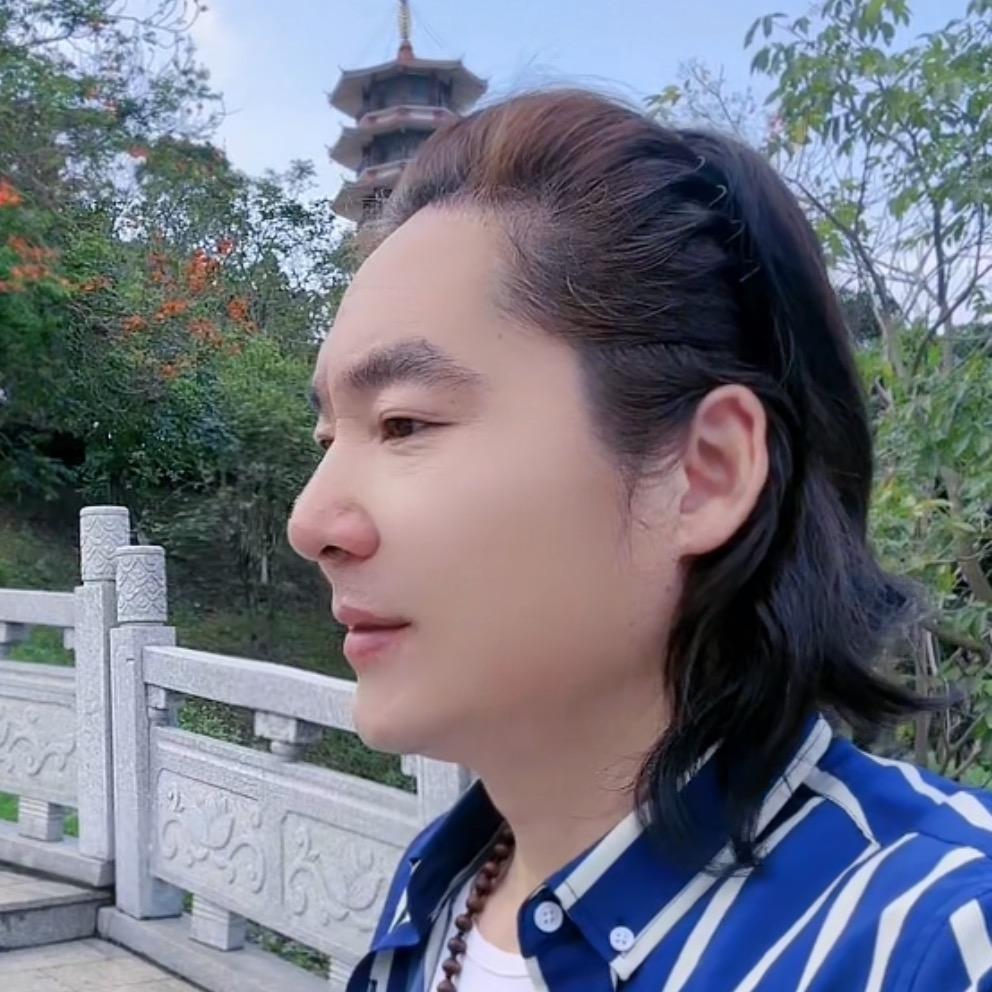 翔哥（发型师）