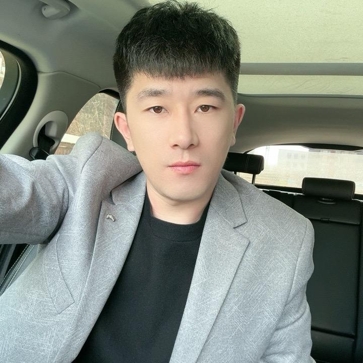 房亮（在努力）