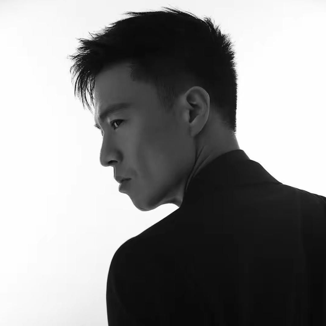黑黑王子.