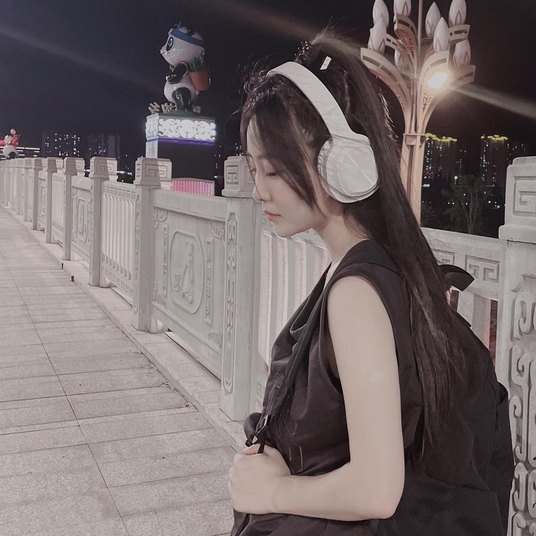 梁好美丽. 🍒