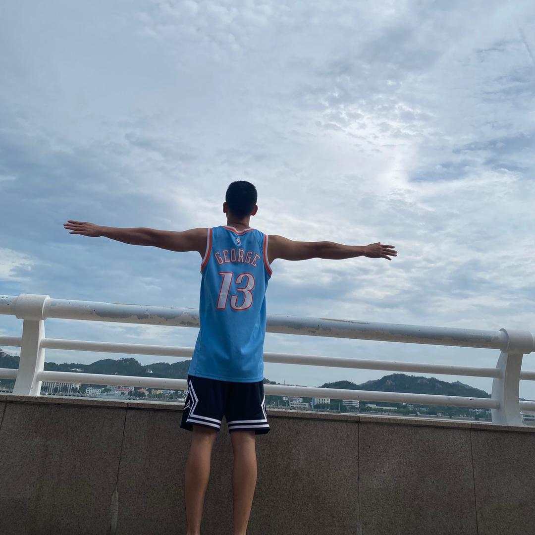 💨冰美式的甜💨