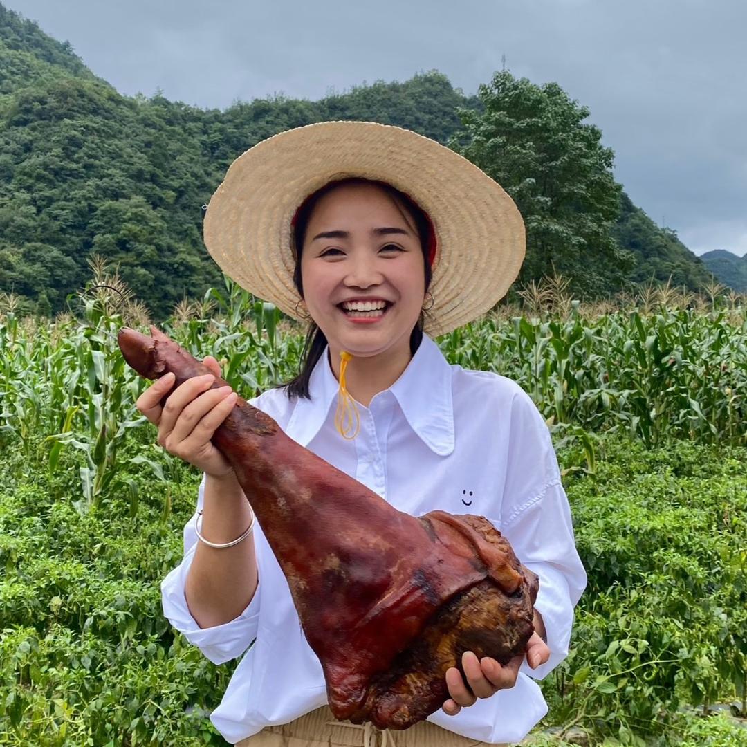 宜昌贾姑娘（烟熏香肠已上橱窗）