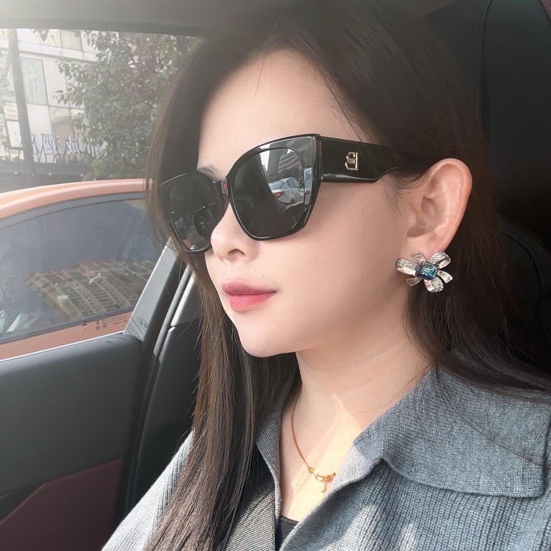 满发广告灯箱·画框厂家