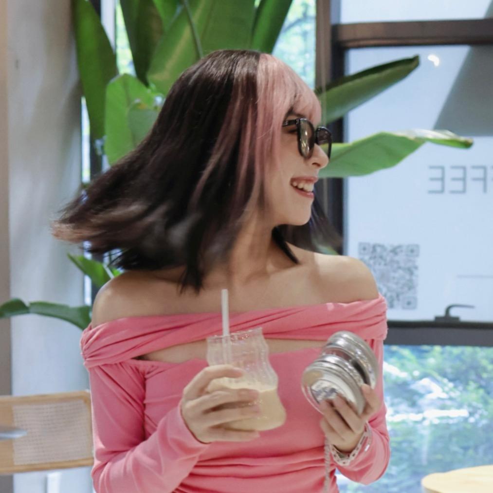抠抠香奈鹅Chanel