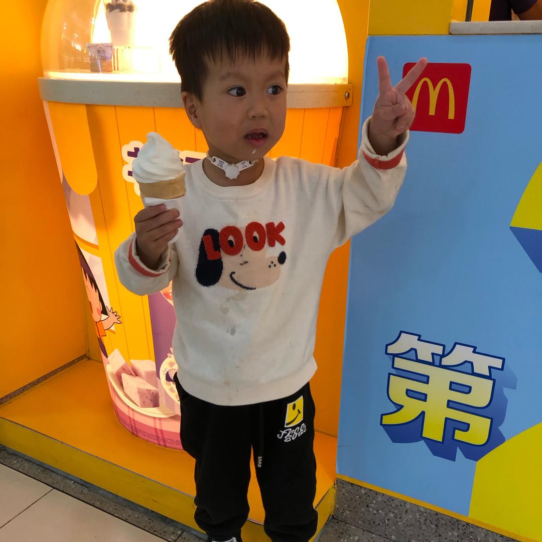 小鼻鼻宇哲