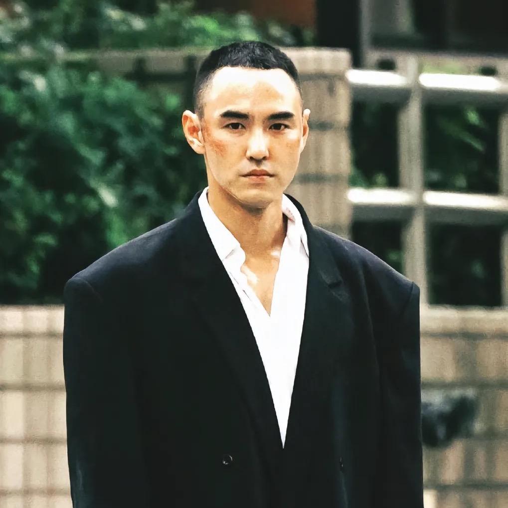 半巨人没怒了