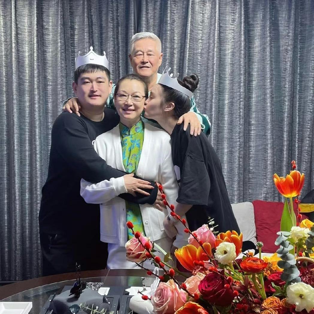 赵大牛东北明星足球联赛球球小宝田娃利哥