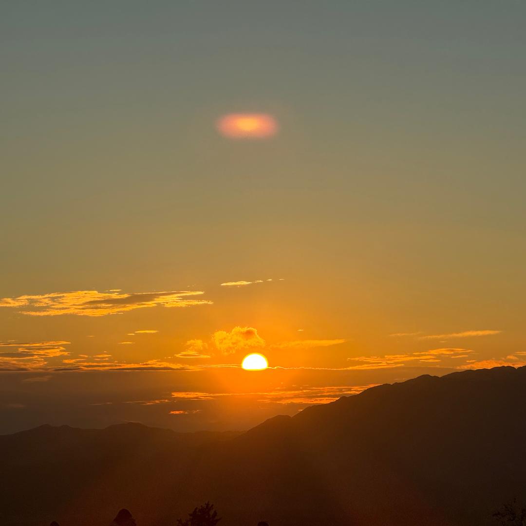 做自己的一束光