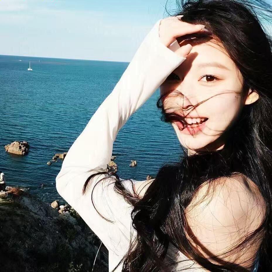 小Q^