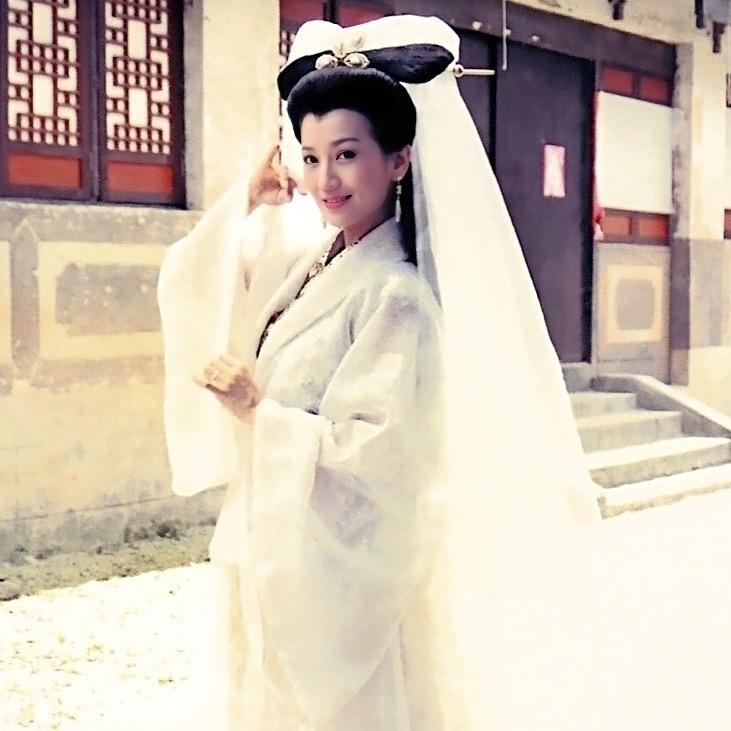 踏雪寻梅