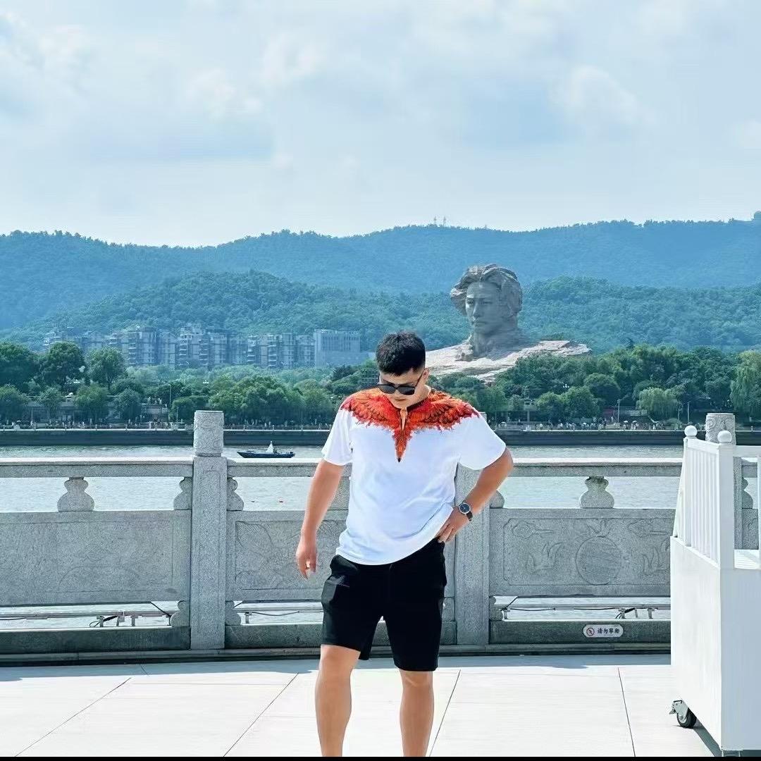 星期八