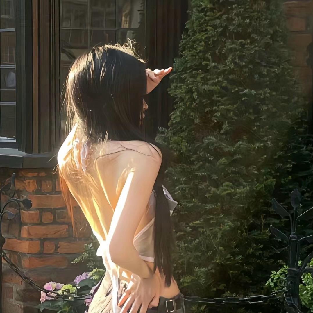 Dongfei-轻奢的头像