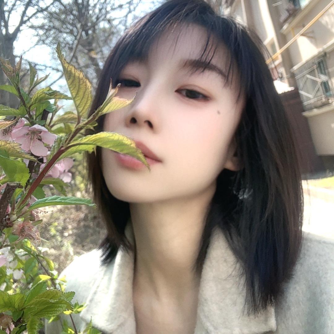 花绽自香🌹