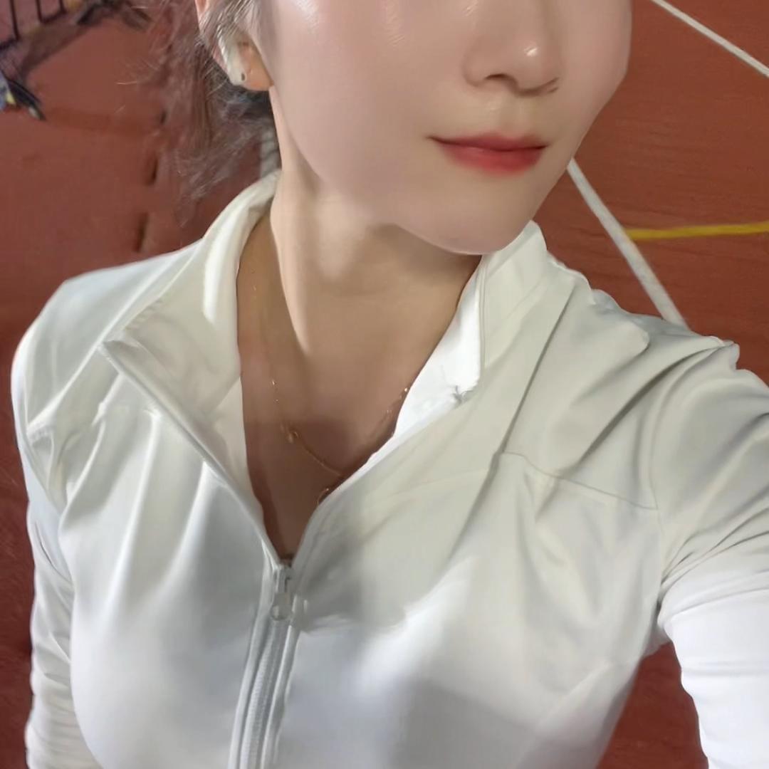 江苏意美德铝挤压机王小球✨