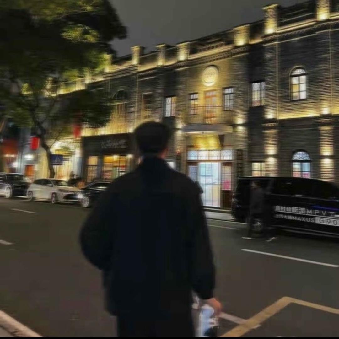 朢川.