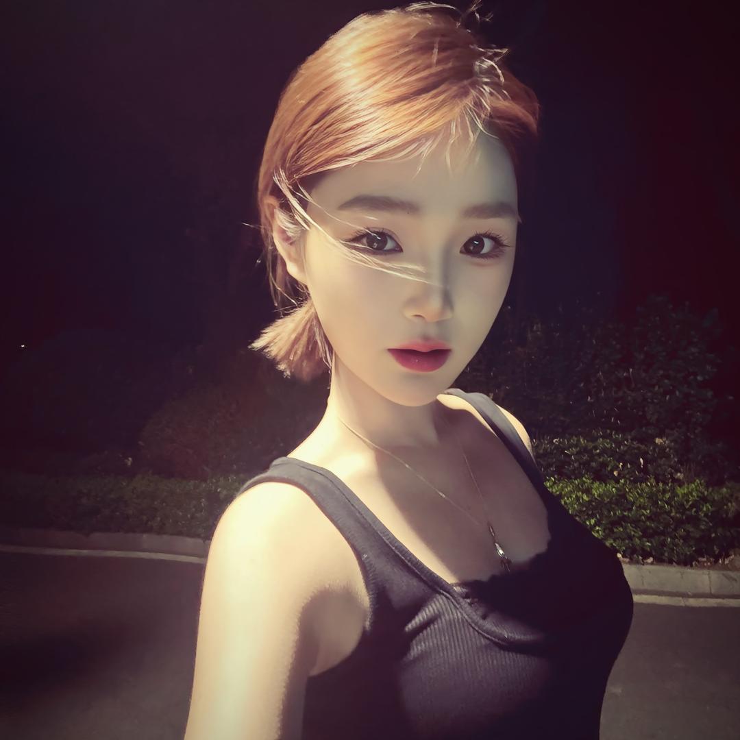 爱喝点小麦果汁🧃