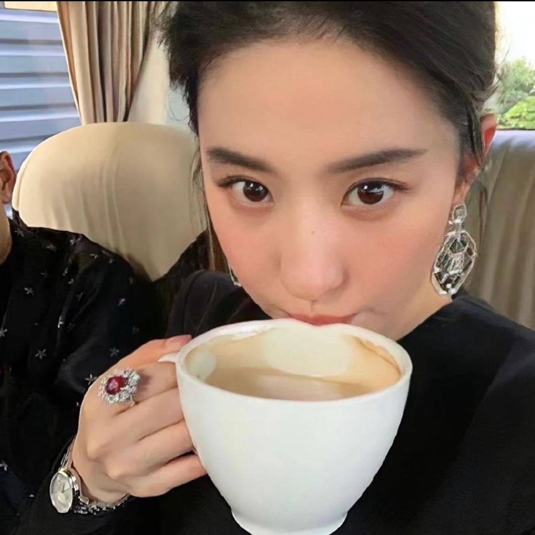 小月亮🌙的小号！！！
