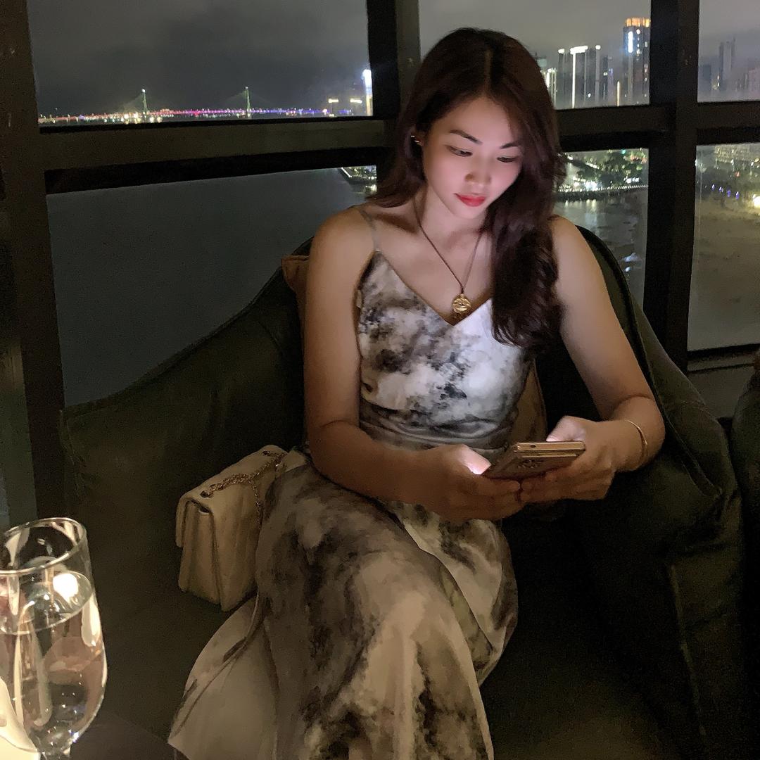 莫小姐